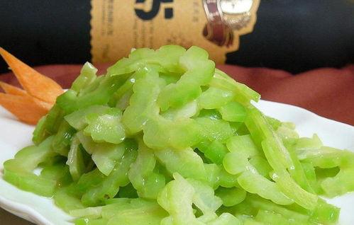 大暑吃瓜的视频,跟随视频探寻传统食俗