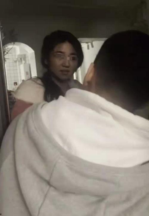 吃瓜吃出来一个女朋友视频,吃瓜吃出甜蜜爱情